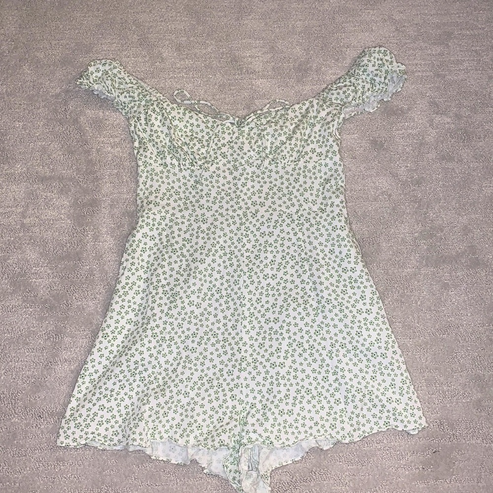 Cute green flowered romper!!